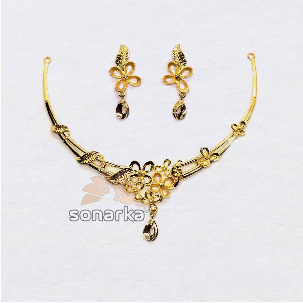 916-Light-Weight-Floral-Design-Gold-Necklace